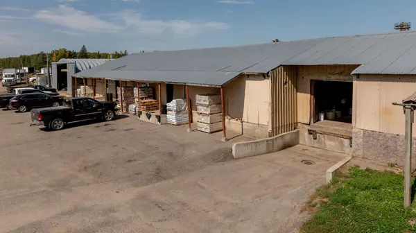 81 Main ST W, Motley, MN 56466