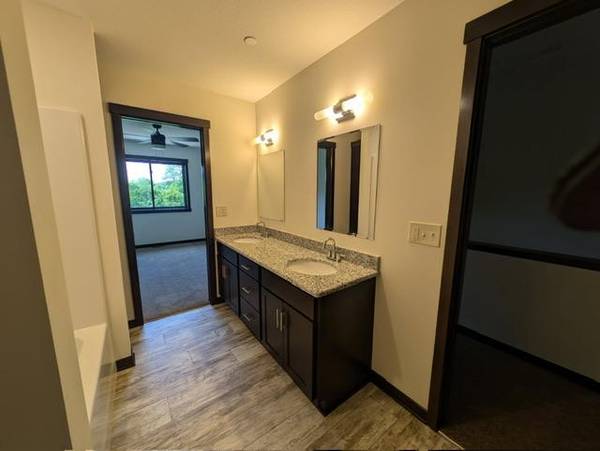 210 Pries ST NW, Eyota, MN 55934