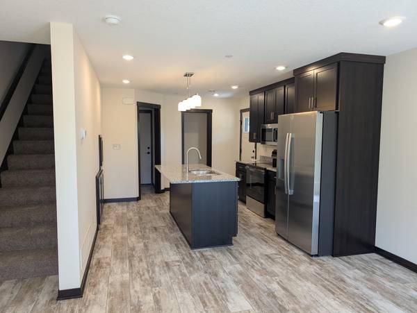 216 Pries ST NW, Eyota, MN 55934