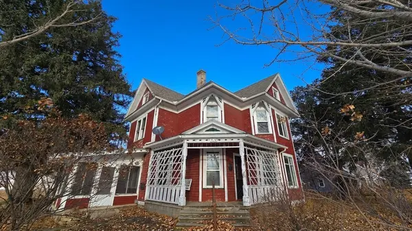 315 W Newburg AVE, Mabel, MN 55954