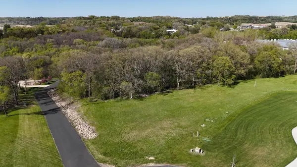 XXXX Siems LN NE, Rochester, MN 55906