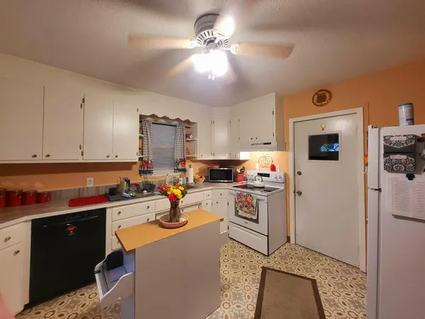 302 2nd AVE SE, Dilworth, MN 56529