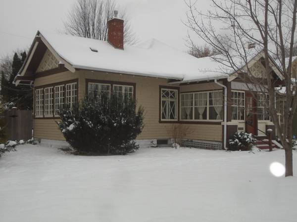 1048 Linwood AVE, Saint Paul, MN 55105