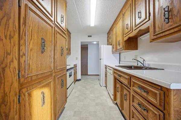 1110 3rd AVE N #604E, Fargo, ND 58102