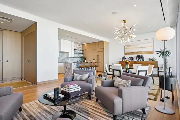 255 Hennepin Ave #3305, Minneapolis, MN 55401
