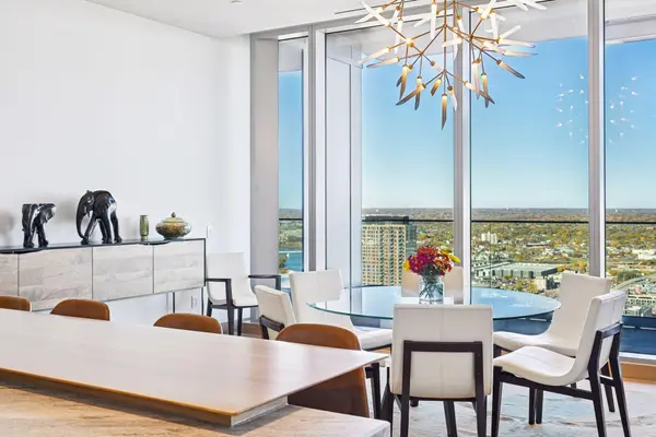 255 Hennepin Ave #3305, Minneapolis, MN 55401