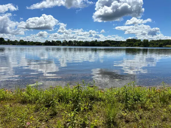 12521 Homestead DR, Hugo, MN 55110