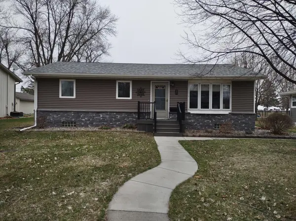842 Western AVE, Madison, MN 56256