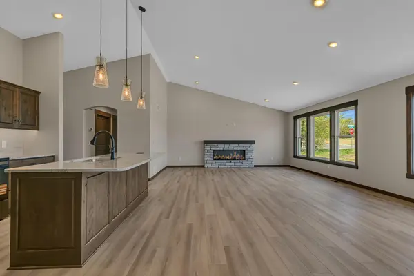 1900 Sandstone LOOP S, Sartell, MN 56377