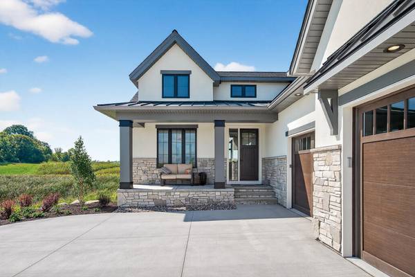 18445 Northome BLVD, Wayzata, MN 55391