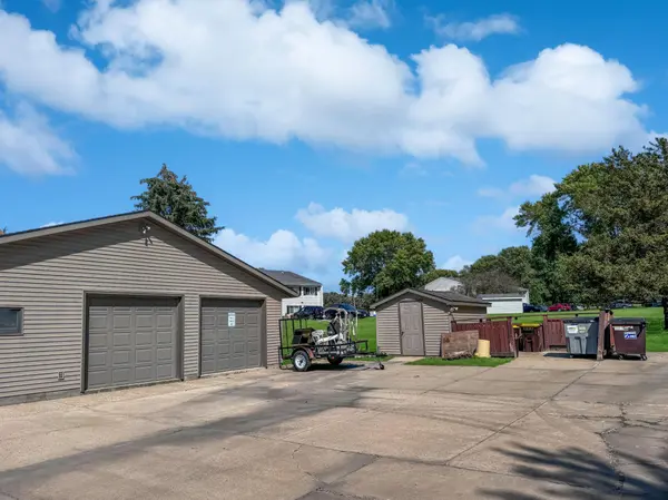111 & 107 Dorothy ST, Fairmont, MN 56031