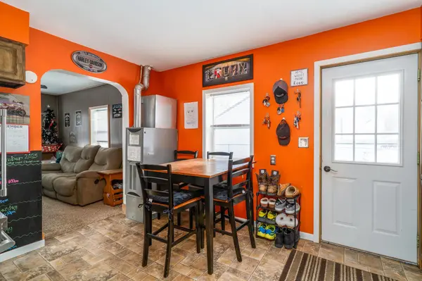 1221 Knight AVE N, Thief River Falls, MN 56701