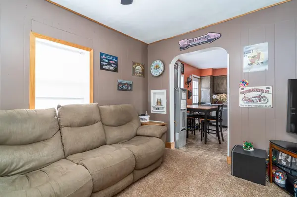 1221 Knight AVE N, Thief River Falls, MN 56701