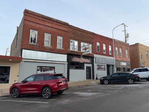 134 William ST W, Albert Lea, MN 56007