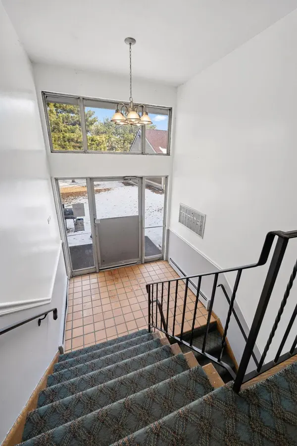 5733 Bossen TER, Minneapolis, MN 55417