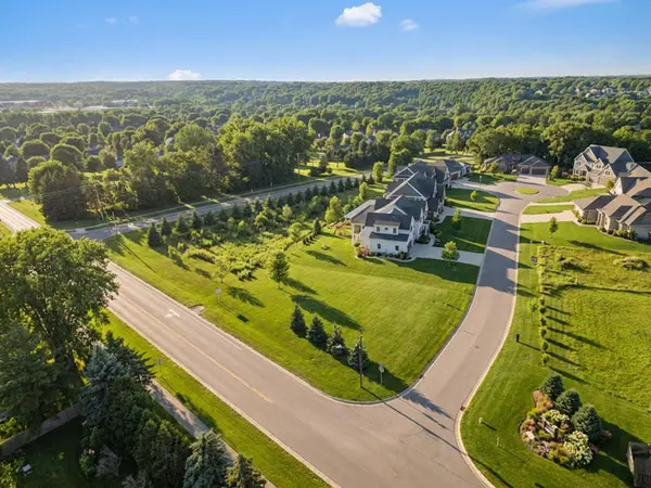 3998 Haven Woods CT, Eagan, MN 55123