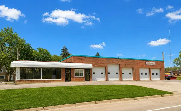1401 SE Broadway AVE, Albert Lea, MN 56007