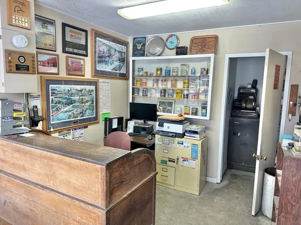 1401 SE Broadway AVE, Albert Lea, MN 56007