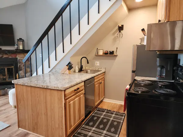 120 Bridge Run LN #A, Tofte, MN 55615