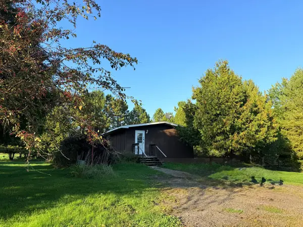 18863 State Highway 65, Goodland, MN 55742