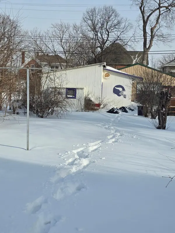 414 Broadway ST N, New Ulm, MN 56073
