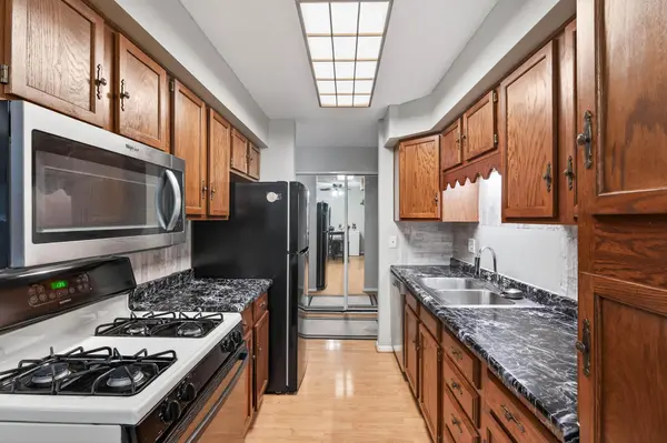 4207 Lakeside AVE N #137, Brooklyn Center, MN 55429