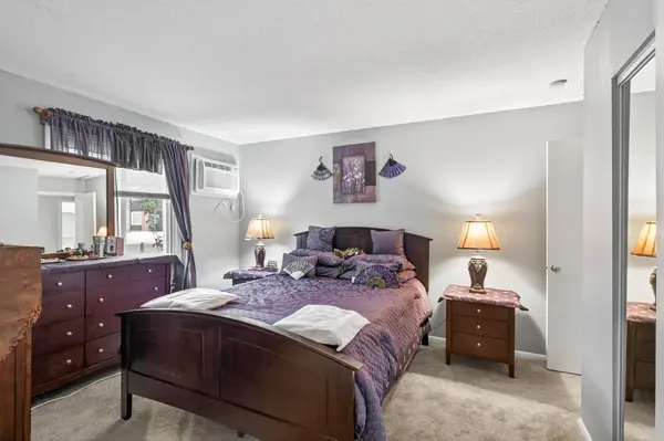 4207 Lakeside AVE N #137, Brooklyn Center, MN 55429