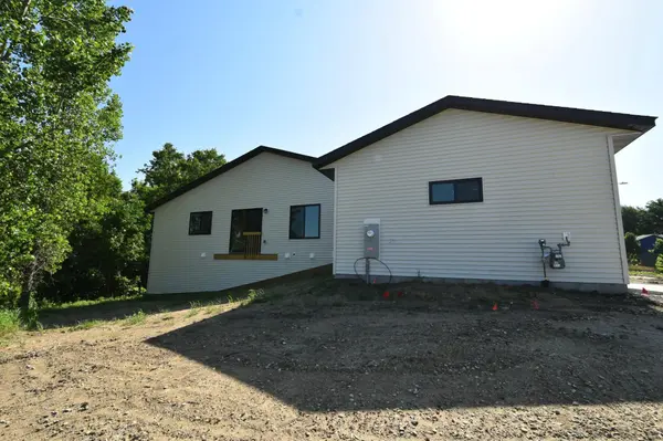 2031 20th Street E, Zumbrota, MN 55992