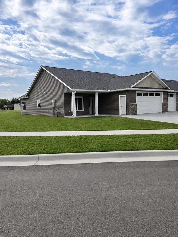 803 3rd AVE NW, Pine Island, MN 55963