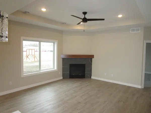 803 3rd AVE NW, Pine Island, MN 55963