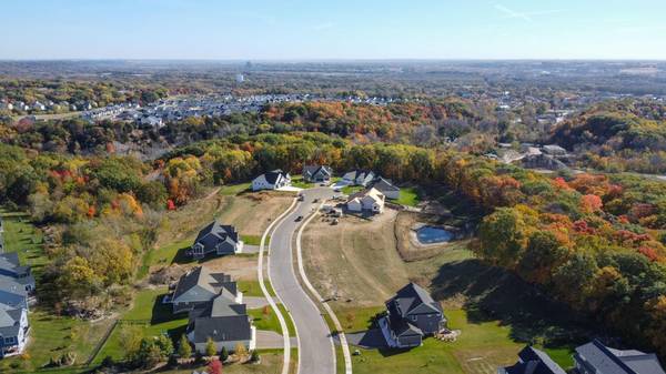4311 Deere TRL, Chaska, MN 55318