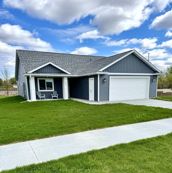 804 2nd St SE, Dodge Center, MN 55927