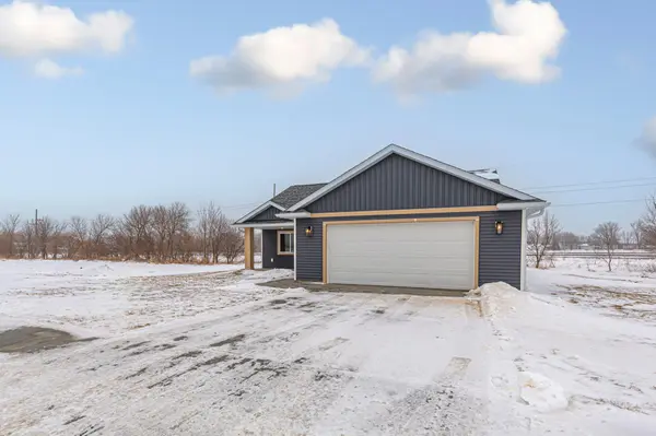 804 2nd St SE, Dodge Center, MN 55927