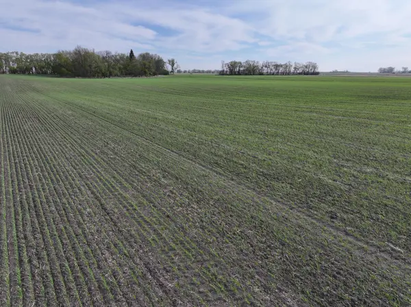 1st St SE 1st St SE, Cooperstown, ND 58425