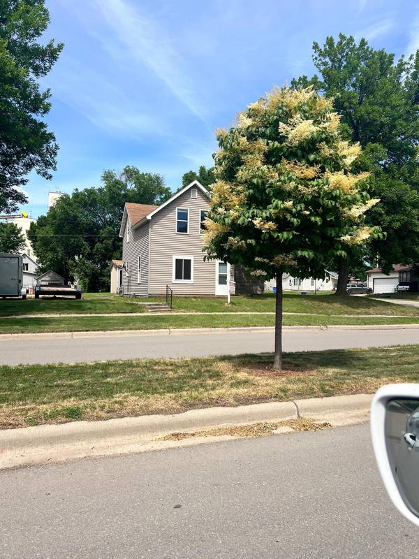 310 6th ST, Dawson, MN 56232