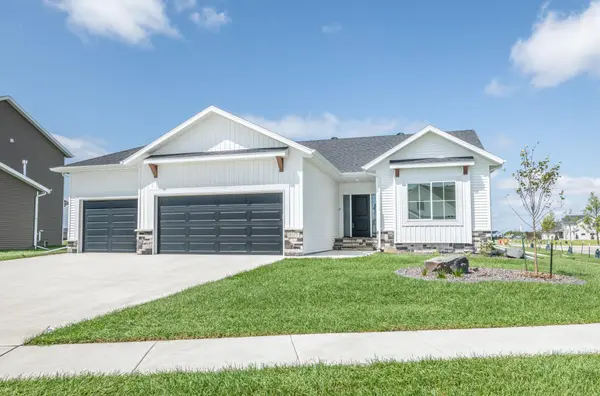 8319 59 ST S, Horace, ND 58047