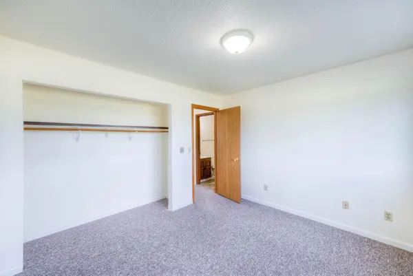 18 NE Schmitz ST, Adams, MN 55909