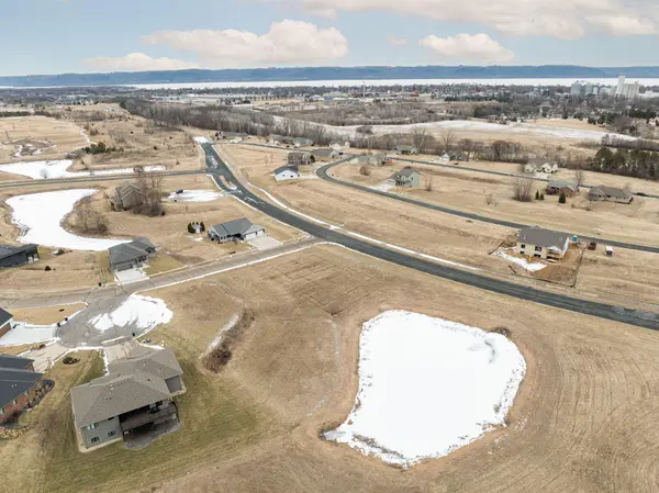 149 W Emerald Lake, Lake City, MN 55041