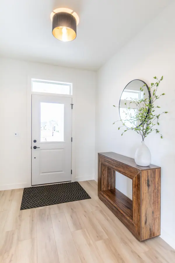 662 Rania WAY W, West Fargo, ND 58078