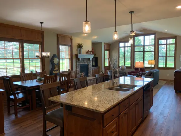 7448 Fairway LN, Breezy Point, MN 56472
