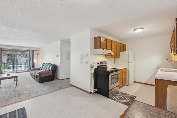 3125 Cory LN #208, Hastings, MN 55033