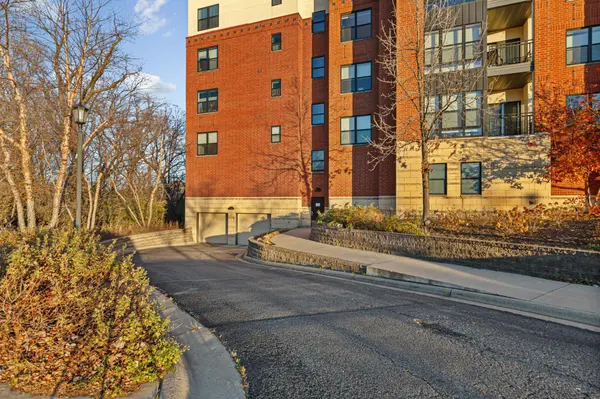 101 Saint Olaf AVE #312, Northfield, MN 55057