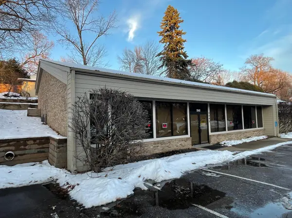 3542 Shoreline DR, Wayzata, MN 55391