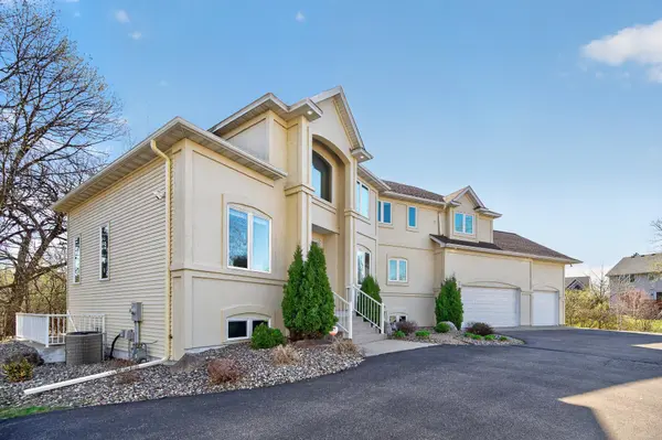 14831 Lac Lavon DR, Burnsville, MN 55306
