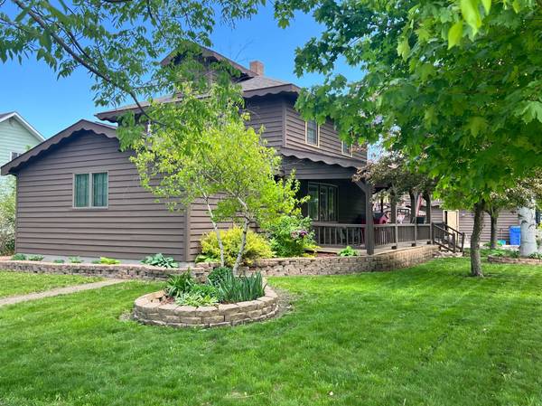 806 1st AVE, Madison, MN 56256