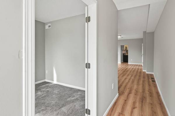 1235 Minnehaha AVE E, Saint Paul, MN 55106