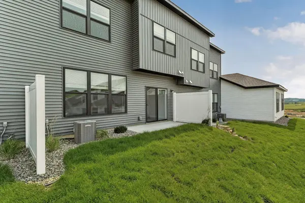 2726 Bentgrass Road NW, Rochester, MN 55901