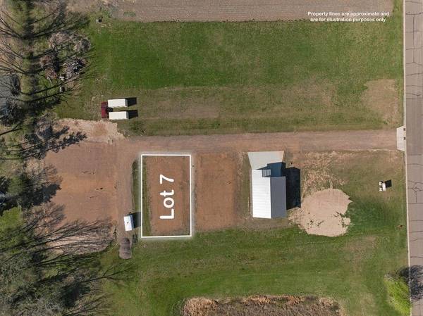 1305 (Unit 7) Guy AVE, Barron, WI 54812