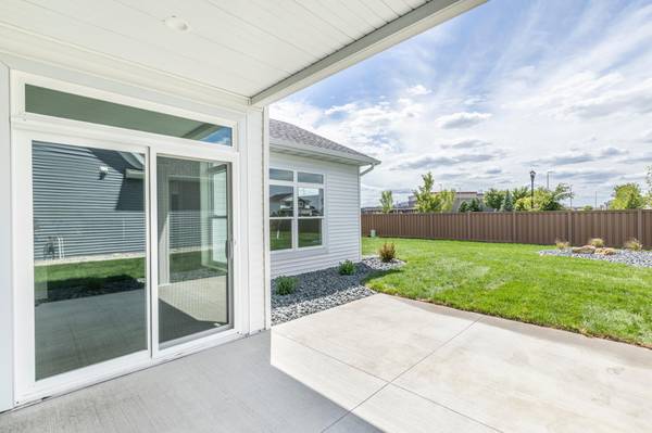 5108 Mira WAY W, West Fargo, ND 58078