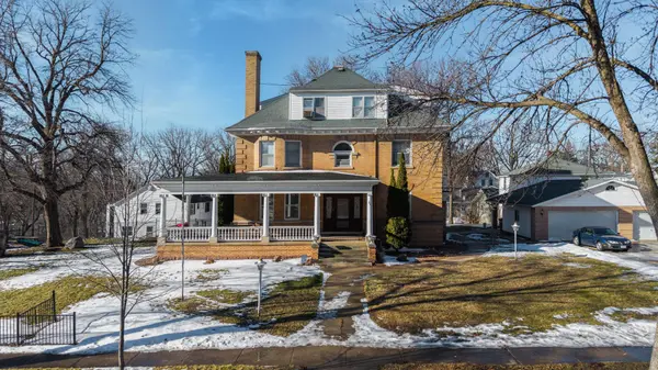 215 S 5th ST, Montevideo, MN 56265